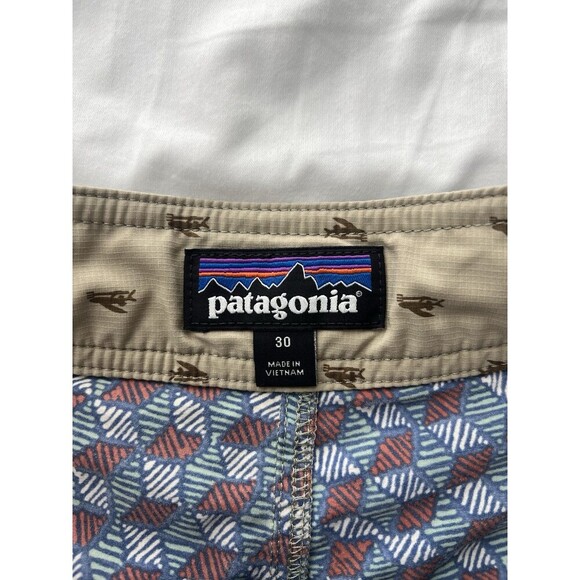 Patagonia Men's Stretch Wavefarer Boardshorts Batik Hex Multi Blue Beach 30 - Picture 6 of 6
